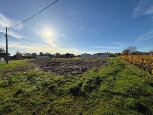 Vente terrain 760 m² Cussac-Fort-Médoc (33460)