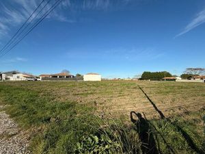 Vente terrain 805 m² Cussac-Fort-Médoc (33460)