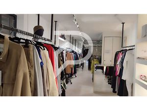 Vente local commercial 2 pièces 72m2 La Grande-Motte 34280 - 70000 € - Surface Privée