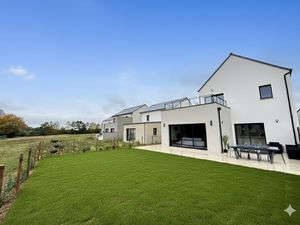 La Chapelle Des Fougeretz Magnifique maison aux belles prestations de 170m² (2024) sur une