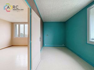Location Appartement 3 pièces 55m² ORLEANS 45000