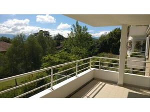 Location appartement 3 pièces 66 m² à Seyssins (38180)