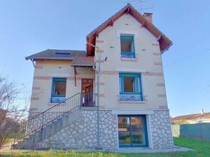 Caussade  maison commerces à pied