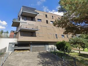 Location garage à Bordeaux (33300)