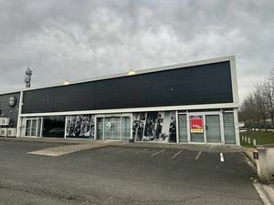 Location commerce 1150 m² à Chambray-lès-Tours (37170)