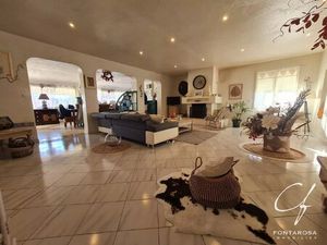 Maison spacieuse avec piscine à Saint-Raphaël