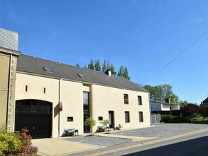 SPACIEUSE MAISON DE CARACTERE RENOVEE