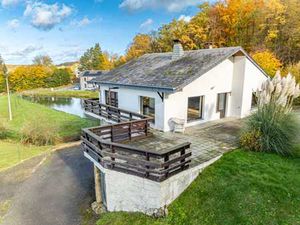 Plain-pied au calme avec vue sur campagne à Ny