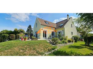 Maison familiale sur sous sol total proche centre ville