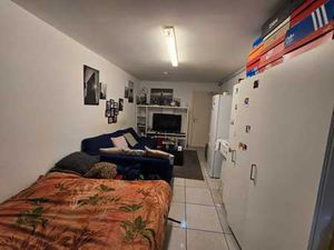 1 à 3 chambre(s) etudiants   dans une copropriété .