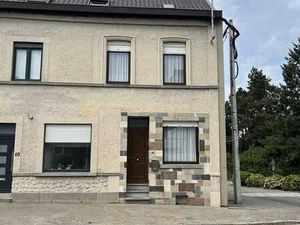 Bonne maison d'habitation avec garage