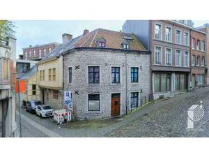 Maison poss.6 ch avec un gros potentiel à rénover (176m²)