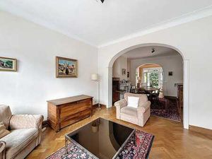 SPACIEUSE BELLE MAISON UNIFAMILIALE