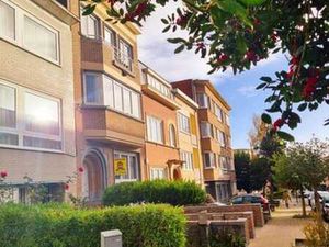 Grande maison idéalement située avec beaucoup de potentiel