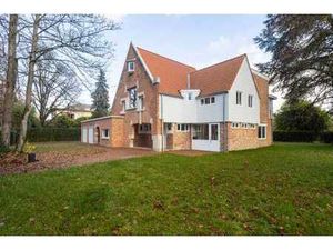 Villa remarquable signée par Antoine Pompe à Uccle