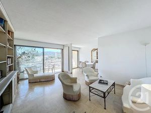 Location meublée appartement 3 pièces 79.1 m² à Mandelieu-la-Napoule (06210)  1 213 €