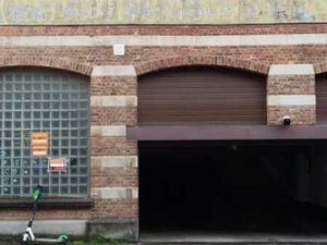 EMPLACEMENT MOTO INTERIEUR A LOUER