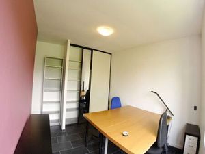 Bureau agréable et bien situé