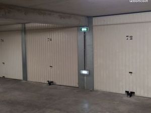 Grand garage a vendre