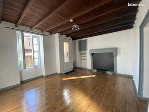 Lot de 3 appartements T2 lumineux – Caves –– Accès indépendants