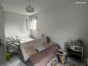 Studio 1 pièce 21 m²