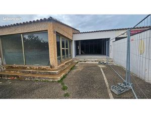 Local 90 m² CHATEAUNEUF LES MARTIGUES