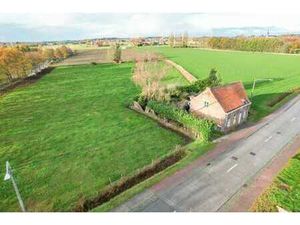 Landelijk gelegen stuk bouwgrond van 1751m²