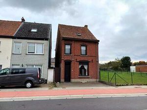 Te renoveren woning met tal van mogelijkheden in het cent...