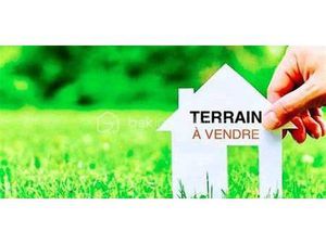 Terrain constructible à vendre
