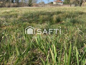 Terrain constructible viabilisé à vendre