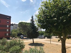 Location appartement 3 pièces 56 m² à Bollène (84500)