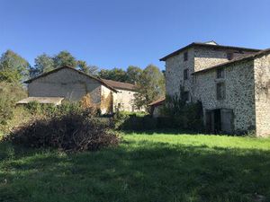 Ensemble immobilier à réhabiliter comprenant Maison d'habitation  moulin et dépendances...