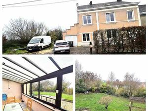 Grande maison 3 façades sur terrain de 10 ares