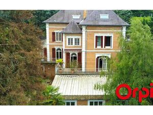 Maison Bourgoin-Jallieu 597 m² T-10 à vendre  599 000 €