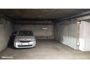 Loue Box dans un garage