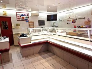 Vente locaux professionnels 140 m² à Laval (53000)  66 666 €