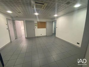Vente locaux professionnels 167 m² à Nimes (30000)  212 000 €