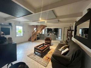 Vente Maison à Pont-de-Buis-lès-Quimerch (29590) : à vendre / 111m² Pont-de-Buis-lès-Quime