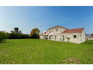 Maison Saint-Victor 166 m² T-6 à vendre  331 000 €