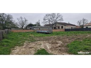 Terrain 782 m² Florentin