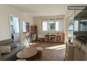 Location meublée appartement 1 pièce 40 m² à Saint-Germain-en-Laye (78100)  1 387 €