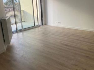 Location appartement 2 pièces 67 m² à Villenave-d'Ornon (33140)  970 €