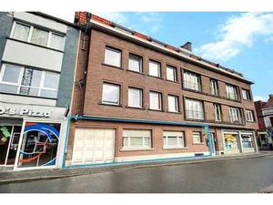 Appartement en Rez-de-chaussée avec cour et Garage