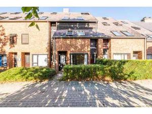 Studio lumineux au centre de Louvain-la-Neuve