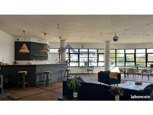 Loft 4 pièces 200 m²