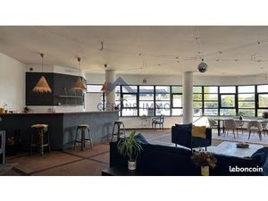 Loft 4 pièces 200 m²