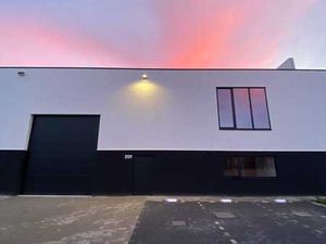 Entrepôt neuf de 306 m² à louer à Heist-op-den-Berg
