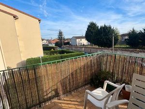 Appartement F3 avec garage  place de parking et cave