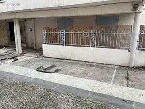 Place de parking hypercentre