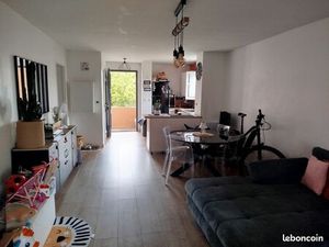 Appartement avec terrasse et garage